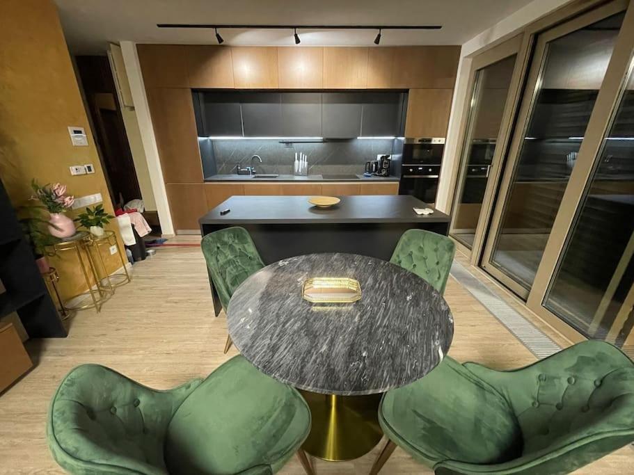 Urban 2 Bedroom Apartmán *